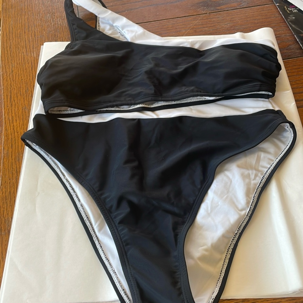 NWT CupShe Bikini Top/ Bottom M